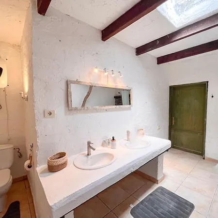 2 Guests - Wifi - Eco - Near Apartman