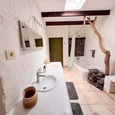 2 Guests - Wifi - Eco - Near Apartment